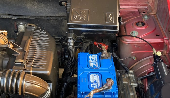 2019 Renault Kwid RXT 1.0 AMT (O), Petrol, Automatic, 95,870 km, Engine View - Left