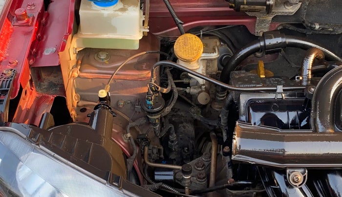 2019 Renault Kwid RXT 1.0 AMT (O), Petrol, Automatic, 95,870 km, Engine View - Right