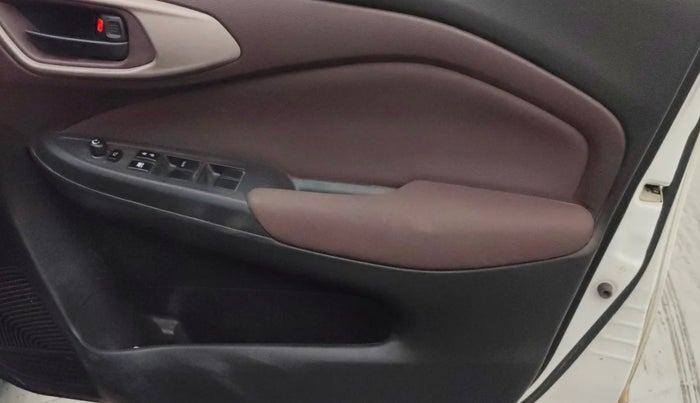 2023 Maruti FRONX DELTA PLUS 1.2L AGS, Petrol, Automatic, 46,348 km, Driver Side Door Panels Control