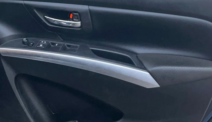 2019 Maruti S Cross ALPHA 1.3, Diesel, Manual, 74,031 km, Driver Side Door Panels Control