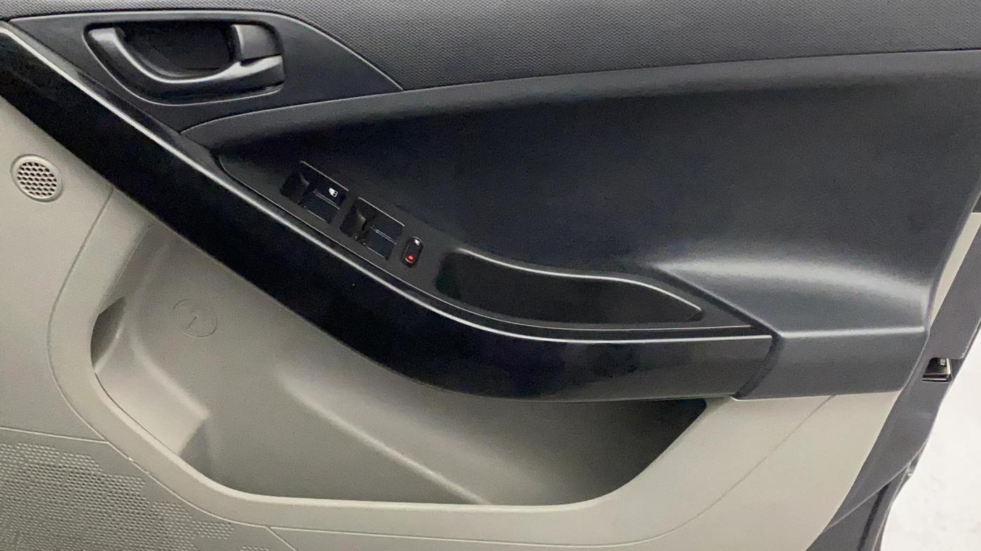 2019 Tata NEXON XM PETROL, Petrol, Manual, 39,225 km, Driver Side Door Panels Control