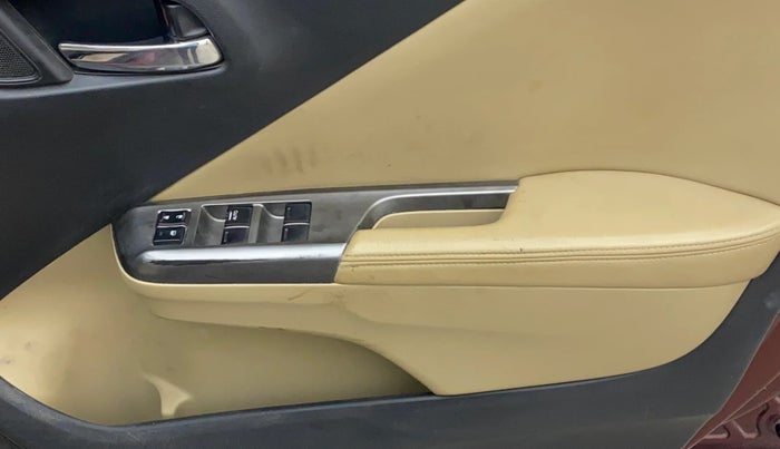 2016 Honda City 1.5L I-DTEC VX, Diesel, Manual, 1,20,005 km, Driver Side Door Panels Control