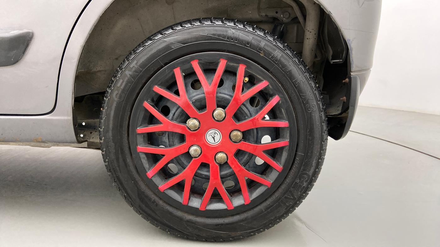 2014 Maruti Wagon R 1.0 VXI, Petrol, Manual, 45,976 km, Left Rear Wheel