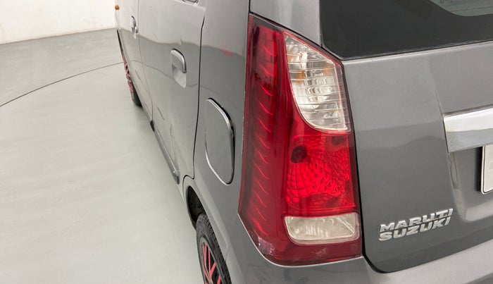 2014 Maruti Wagon R 1.0 VXI, Petrol, Manual, 45,976 km, Left tail light - Reverse gear light not functional