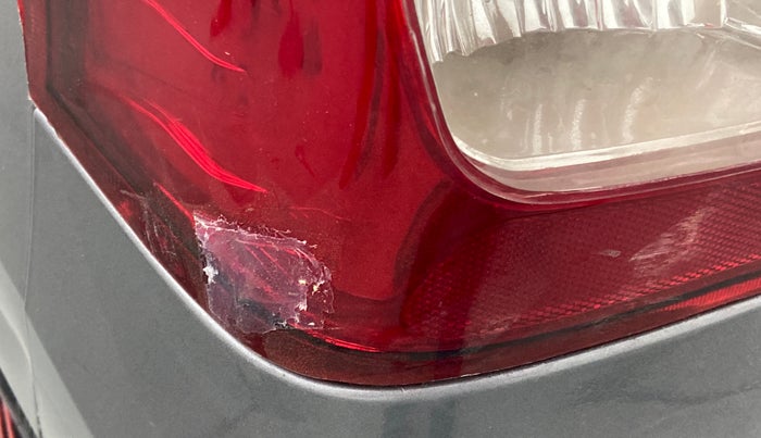 2014 Maruti Wagon R 1.0 VXI, Petrol, Manual, 45,976 km, Left tail light - Minor damage
