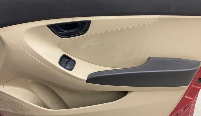 2014 Hyundai Eon ERA +, Petrol, Manual, 84,577 km, Driver Side Door Panels Control