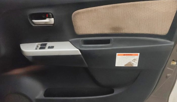 2018 Maruti Wagon R 1.0 LXI CNG, CNG, Manual, 75,923 km, Driver Side Door Panels Control