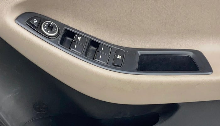 2015 Hyundai Elite i20 ASTA 1.2, Petrol, Manual, 52,232 km, Driver Side Door Panels Control