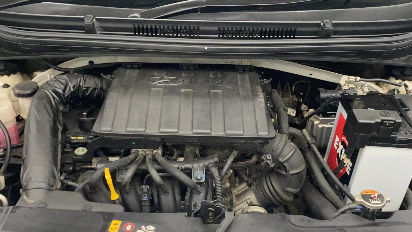 2023 Hyundai AURA S 1.2 CNG, CNG, Manual, 33,627 km, Engine View