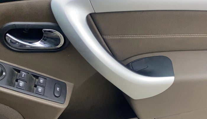 2018 Renault Duster 110 PS RXZ DIESEL, Diesel, Manual, 54,100 km, Driver Side Door Panels Control