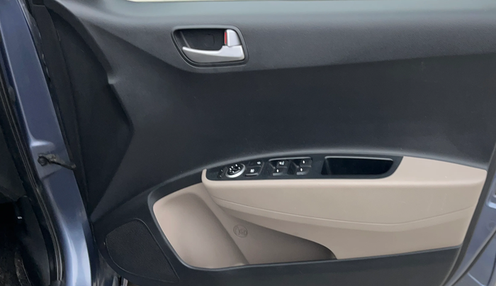 2014 Hyundai Xcent S (O) 1.2, Petrol, Manual, 97,811 km, Driver Side Door Panels Control