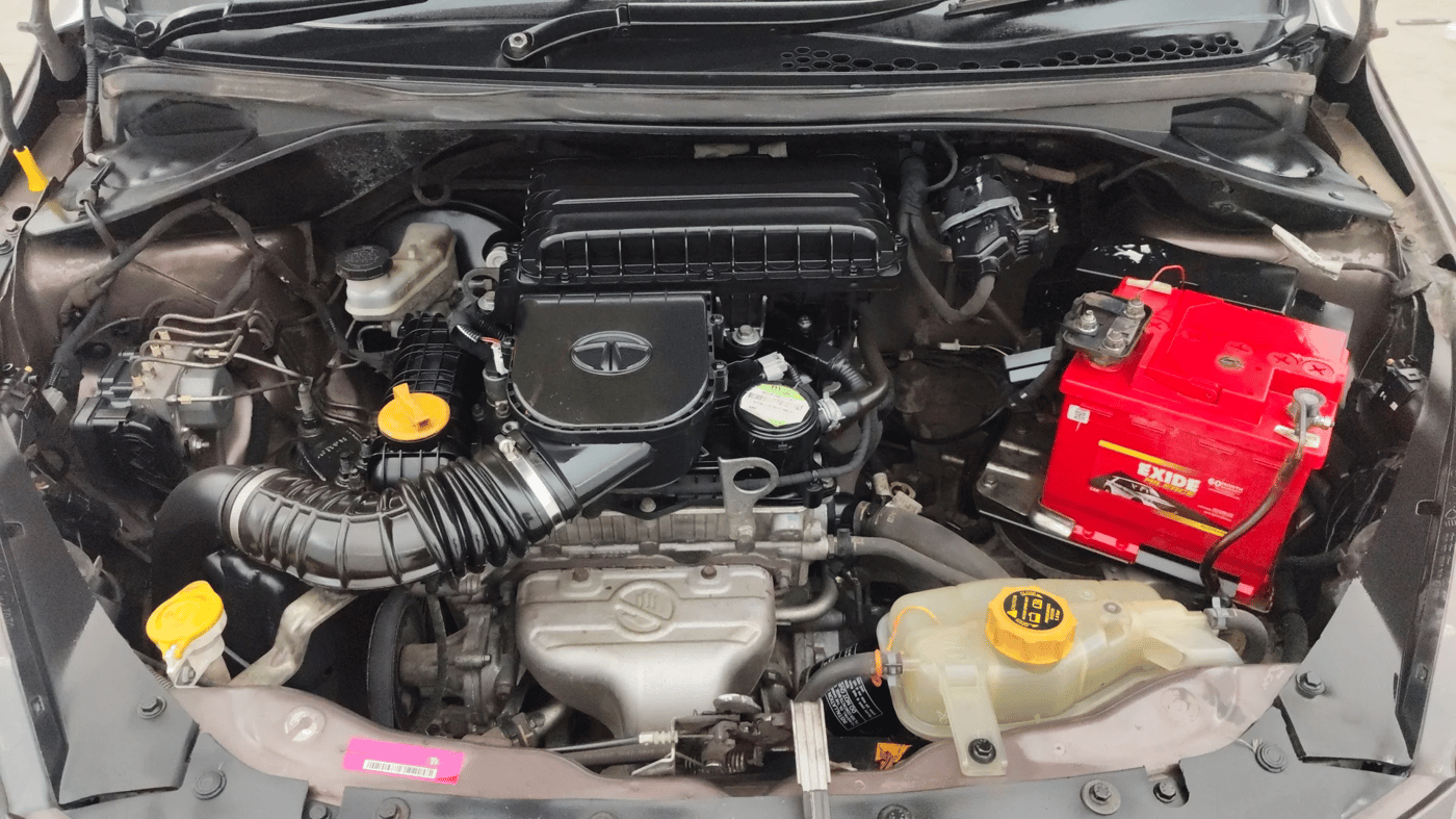 2017 Tata TIGOR XZ PETROL, Petrol, Manual, 1,16,921 km, Engine View