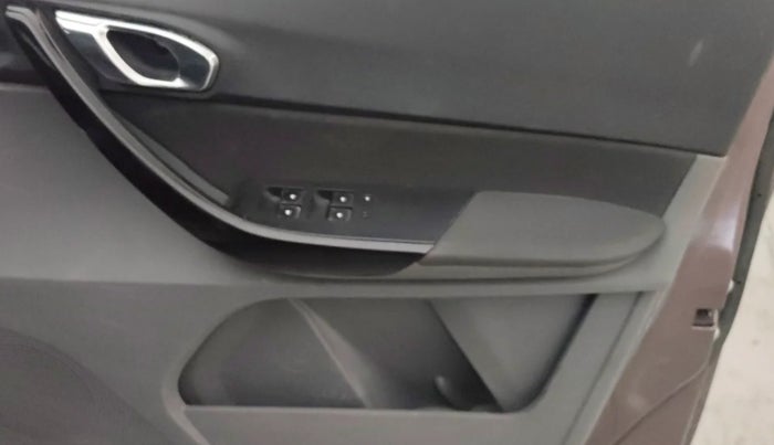 2017 Tata TIGOR XZ PETROL, Petrol, Manual, 1,16,950 km, Driver Side Door Panels Control