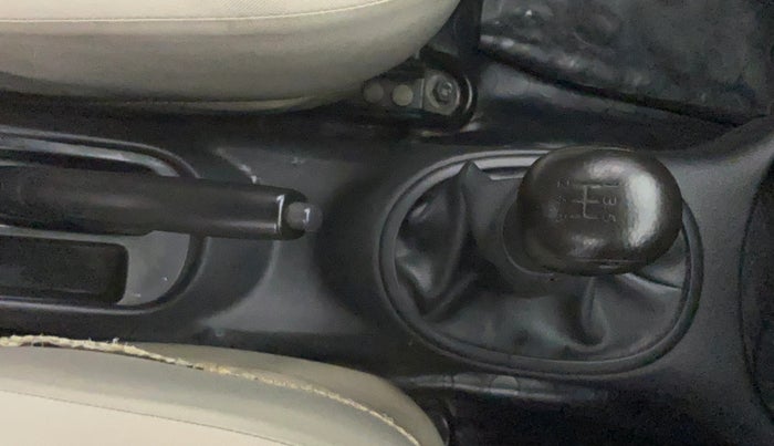 2013 Nissan Micra Active XL, Petrol, Manual, 1,36,687 km, Gear Lever