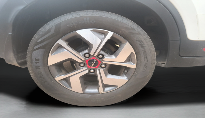 2022 KIA SONET GTX PLUS 1.5 AT, Diesel, Automatic, 46,589 km, Right Rear Wheel