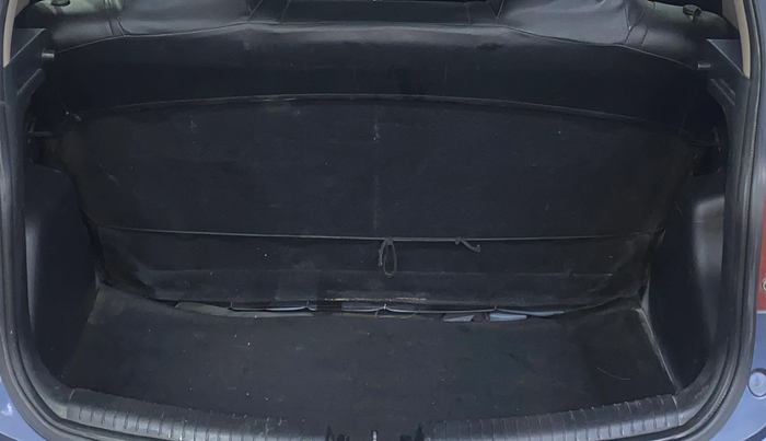 2016 Hyundai Grand i10 SPORTZ 1.2 KAPPA VTVT, Petrol, Manual, 87,439 km, Boot Inside