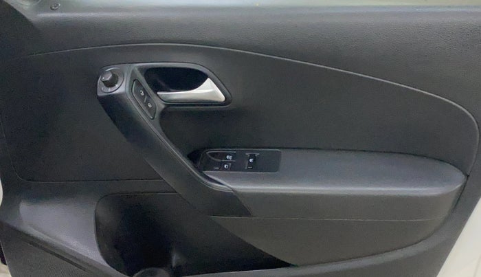 2021 Volkswagen Polo COMFORTLINE 1.0L MPI, Petrol, Manual, 31,674 km, Driver Side Door Panels Control