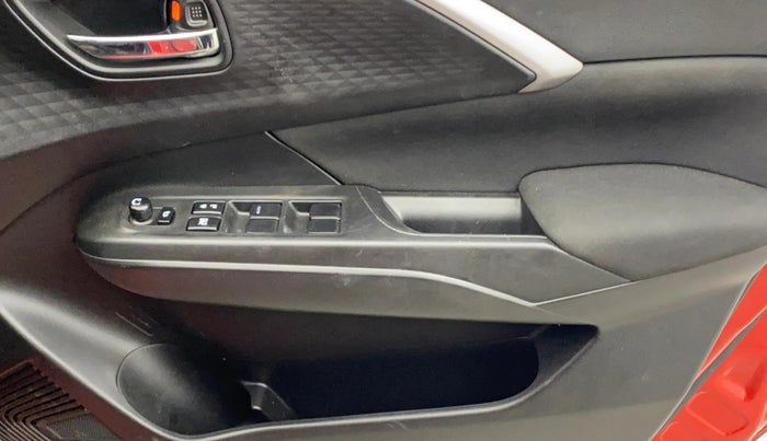 2024 Maruti Swift ZXi AMT, Petrol, Automatic, 21,406 km, Driver Side Door Panels Control