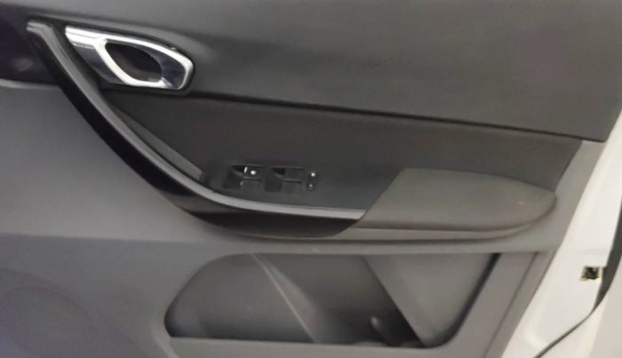 2017 Tata TIGOR XZ (O) PETROL, Petrol, Manual, 1,00,517 km, Driver Side Door Panels Control