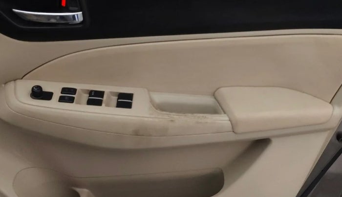 2017 Maruti Dzire VXI, CNG, Manual, 73,370 km, Driver Side Door Panels Control