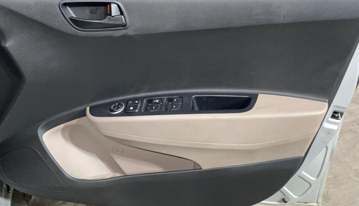 2018 Hyundai Grand i10 MAGNA 1.2 KAPPA VTVT, Petrol, Manual, 6,302 km, Driver Side Door Panels Control