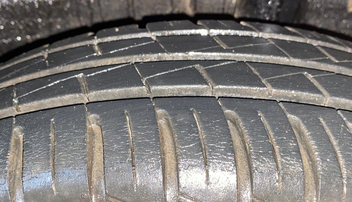 2022 Renault Kwid CLIMBER MT 1.0, Petrol, Manual, 16,332 km, Left Rear Tyre Tread