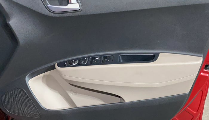 2019 Hyundai Grand i10 SPORTZ 1.2 KAPPA VTVT, Petrol, Manual, 1,05,601 km, Driver Side Door Panels Control