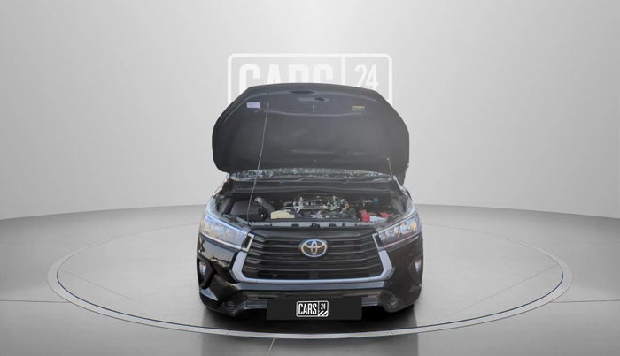 2022 Toyota Innova Crysta 2.4 G 8 STR, Diesel, Manual, 68,122 km, Open Bonet