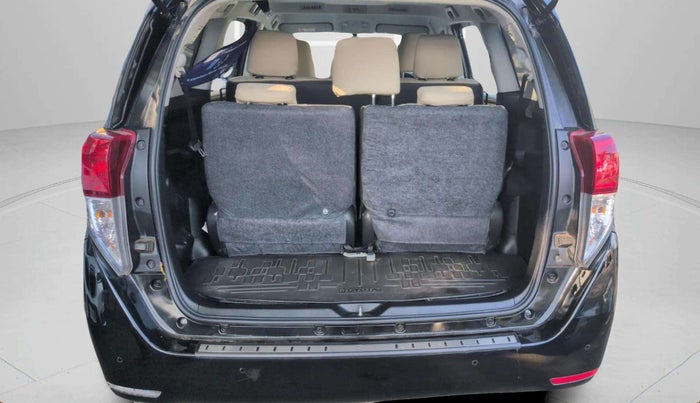 2022 Toyota Innova Crysta 2.4 G 8 STR, Diesel, Manual, 68,122 km, Boot Inside