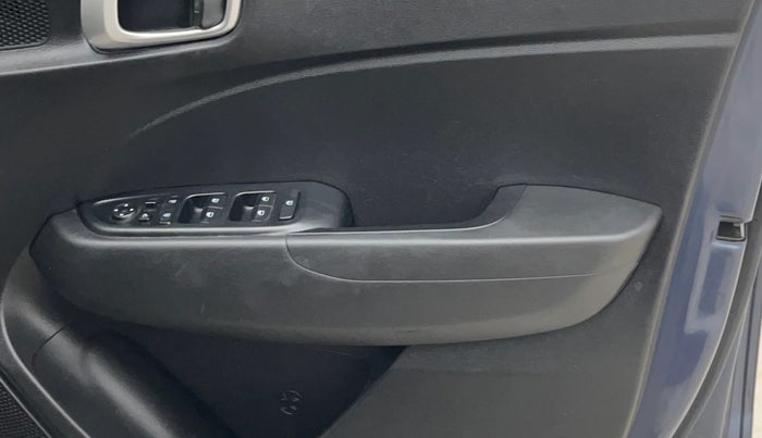 2019 Hyundai VENUE SX PLUS 1.0 TURBO DCT, Petrol, Automatic, 75,829 km, Driver Side Door Panels Control