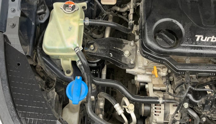 2019 Hyundai VENUE SX PLUS 1.0 TURBO DCT, Petrol, Automatic, 75,829 km, Engine View - Right