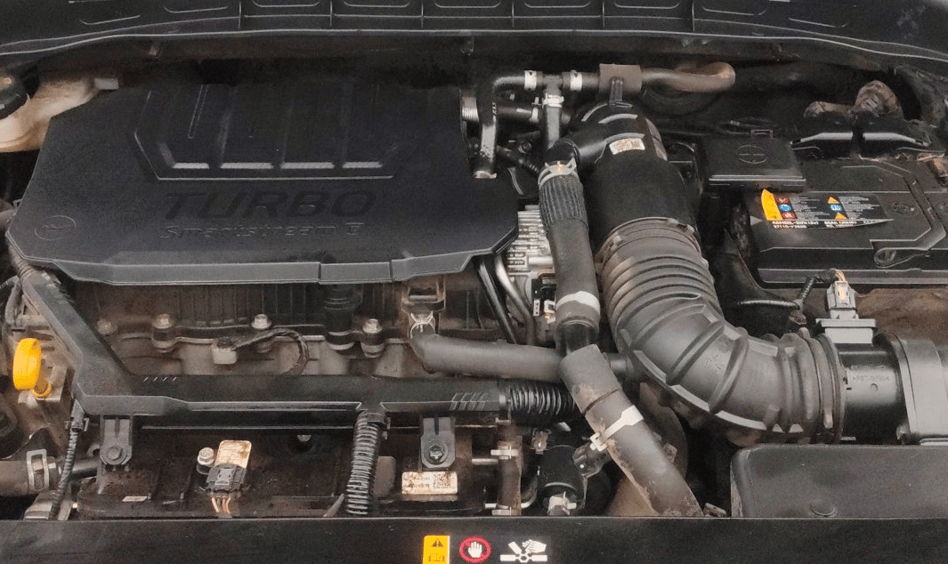 2023 KIA CARENS  PRESTIGE 1.5 TURBO PETROL IMT 7 STR , Petrol, Manual, 46,142 km, Engine View