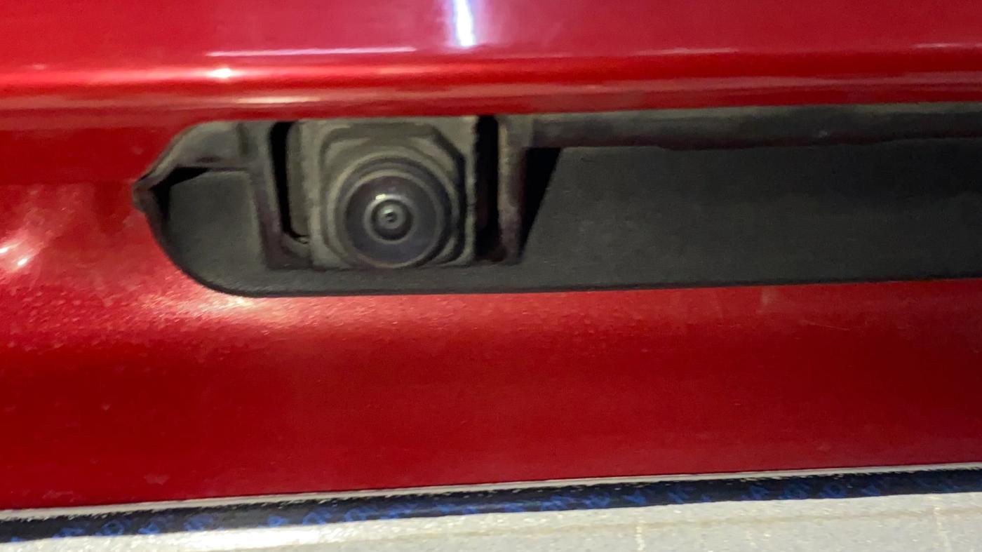 2022 Maruti BREZZA ZXI + AT SMART HYBRID, Petrol, Automatic, 30,104 km, Parking Camera