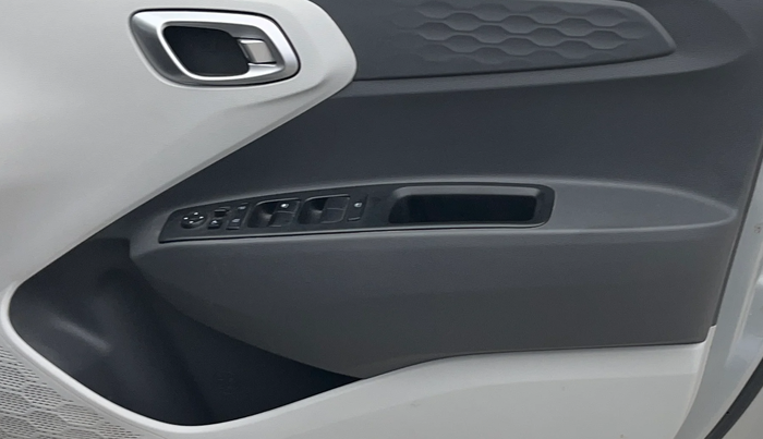 2019 Hyundai GRAND I10 NIOS SPORTZ AMT 1.2 KAPPA VTVT, Petrol, Automatic, 52,637 km, Driver Side Door Panels Control