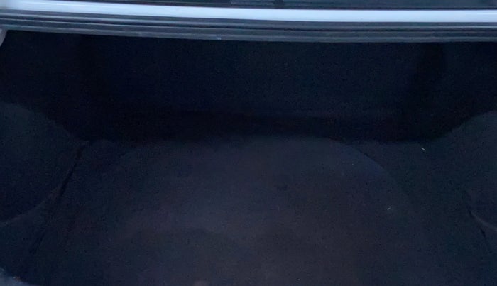 2019 Hyundai Verna 1.6 VTVT SX, Petrol, Manual, 73,350 km, Boot Inside