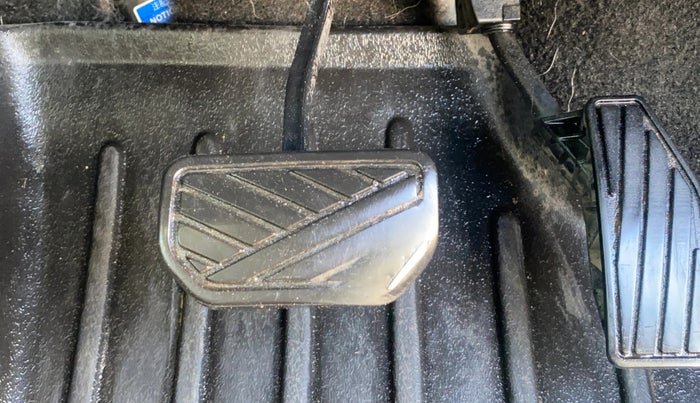 2017 Maruti Baleno ZETA CVT PETROL 1.2, Petrol, Automatic, 96,493 km, Pedals