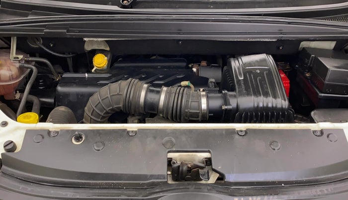 2018 Mahindra MARAZZO M6 8 STR, Diesel, Manual, 1,44,295 km, Engine View