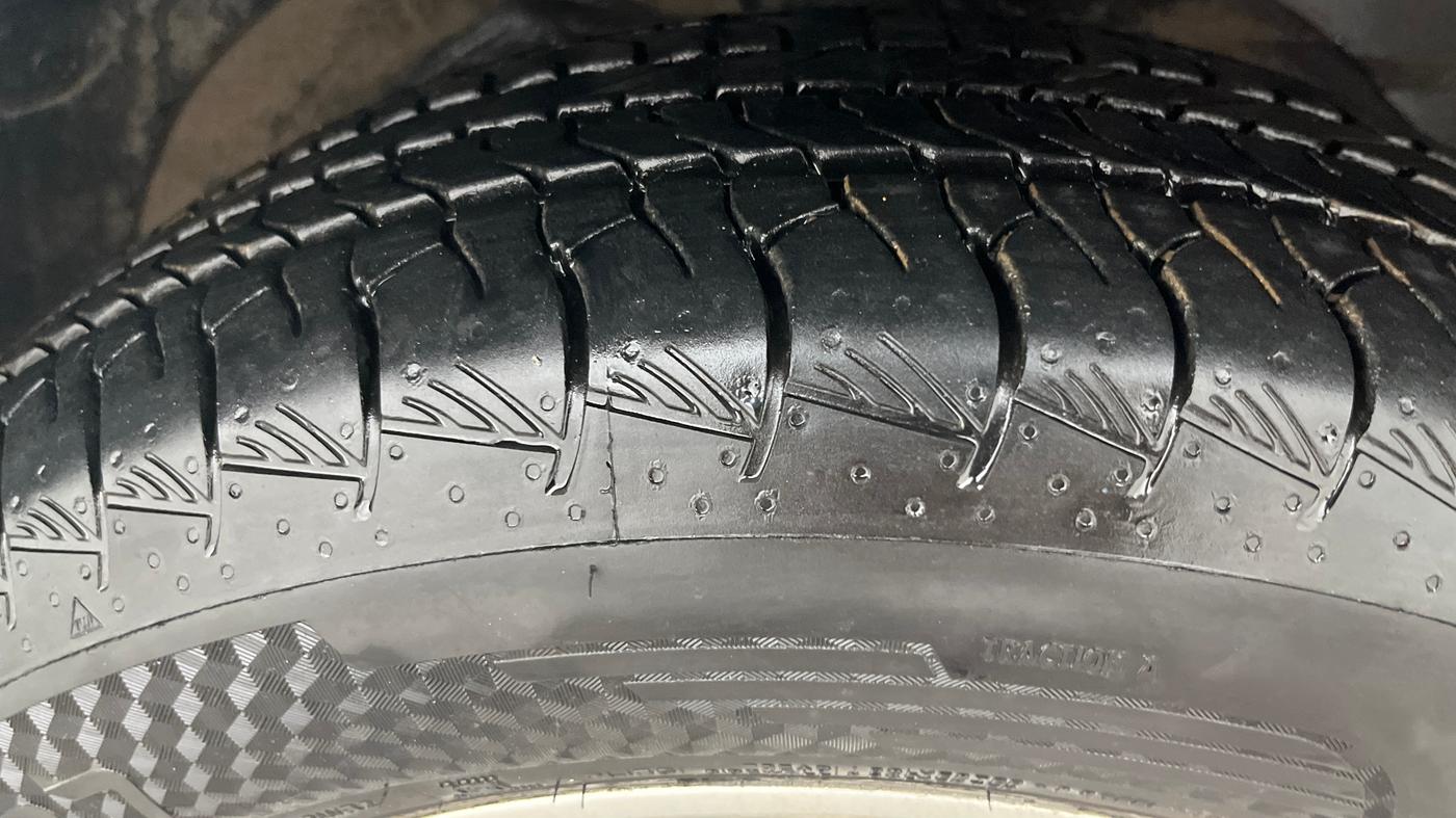2021 MG HECTOR SHINE 1.5 PETROL TURBO MT, Petrol, Manual, 41,754 km, Right Front Tyre Tread
