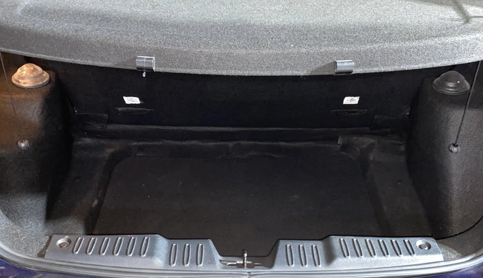 2024 Tata ALTROZ XZA Lux, Petrol, Automatic, 12,097 km, Boot Inside