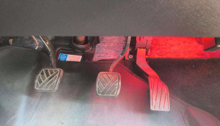 2019 Maruti Vitara Brezza VDI, Diesel, Manual, 69,559 km, Pedals