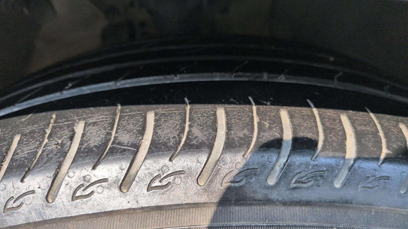 2023 Hyundai Tucson SIGNATURE 2.0 AT DIESEL, Diesel, Automatic, 65,583 km, Left Rear Tyre Tread
