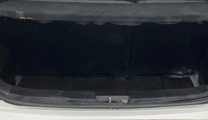 2017 Maruti Swift LXI (O), Petrol, Manual, 73,534 km, Boot Inside