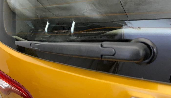 2019 Renault TRIBER RXZ, Petrol, Manual, 37,303 km, Rear Wiper