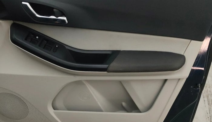 2022 Tata TIGOR XZ PLUS CNG, CNG, Manual, 39,569 km, Driver Side Door Panels Control