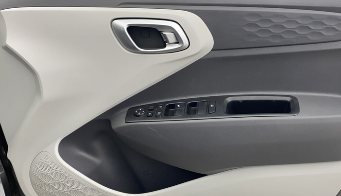 2022 Hyundai GRAND I10 NIOS SPORTZ AMT 1.2 KAPPA VTVT, Petrol, Automatic, 4,494 km, Driver Side Door Panels Control