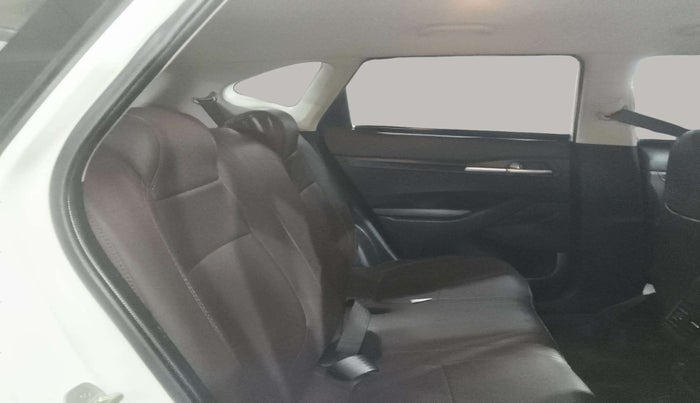 2023 KIA SELTOS  HTE 1.5 PETROL MT, Petrol, Manual, 49,208 km, Right Side Rear Door Cabin