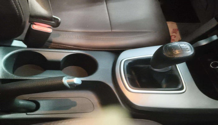 2023 KIA SELTOS  HTE 1.5 PETROL MT, Petrol, Manual, 49,208 km, Gear Lever