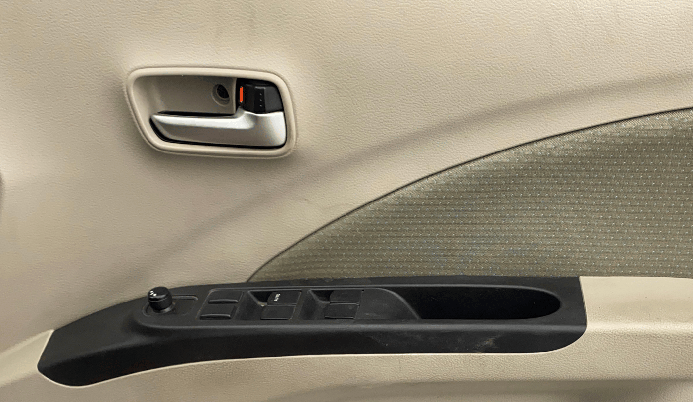 2018 Maruti Celerio ZXI (O), Petrol, Manual, 93,746 km, Driver Side Door Panels Control