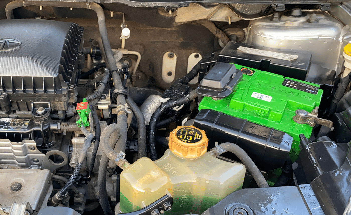 2018 Tata NEXON XM PETROL, Petrol, Manual, 96,110 km, Engine View - Left