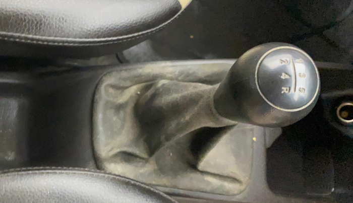 2015 Hyundai Eon ERA +, Petrol, Manual, 49,356 km, Gear Lever